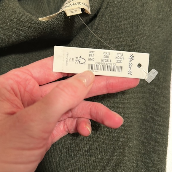 NWT (Re)sourced Cashmere Carlyn V-Neck Cardigan Sweater - Picture 11 of 11